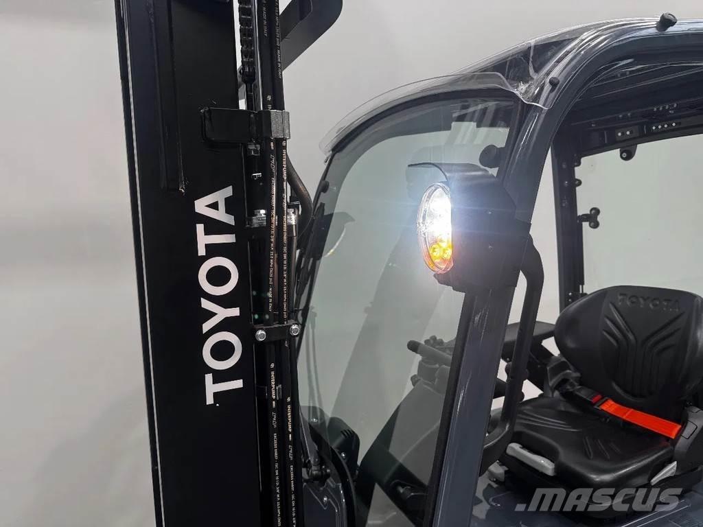 Toyota 8 FBM 20 T Elektrostapler