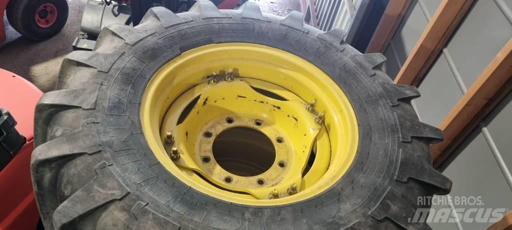 Michelin 14.9R24 Reifen