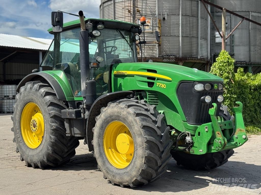 John Deere 7730 AQ Traktoren
