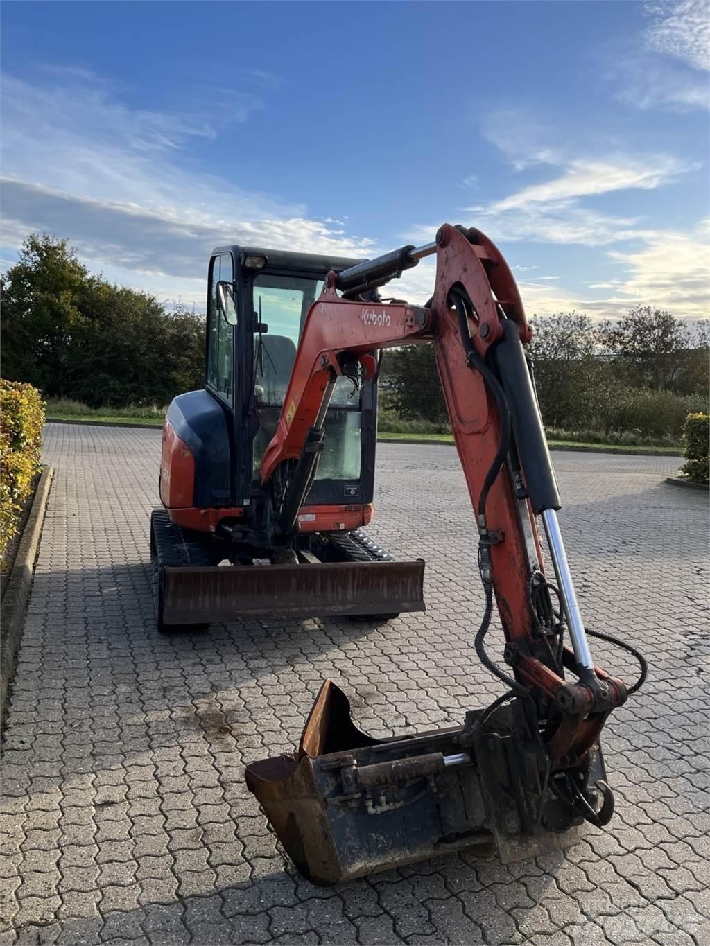 Kubota U27-4 GL HI Minibagger < 7t