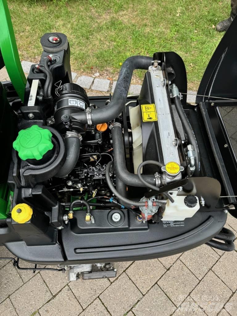 John Deere 2500 B Grünflächenmäher