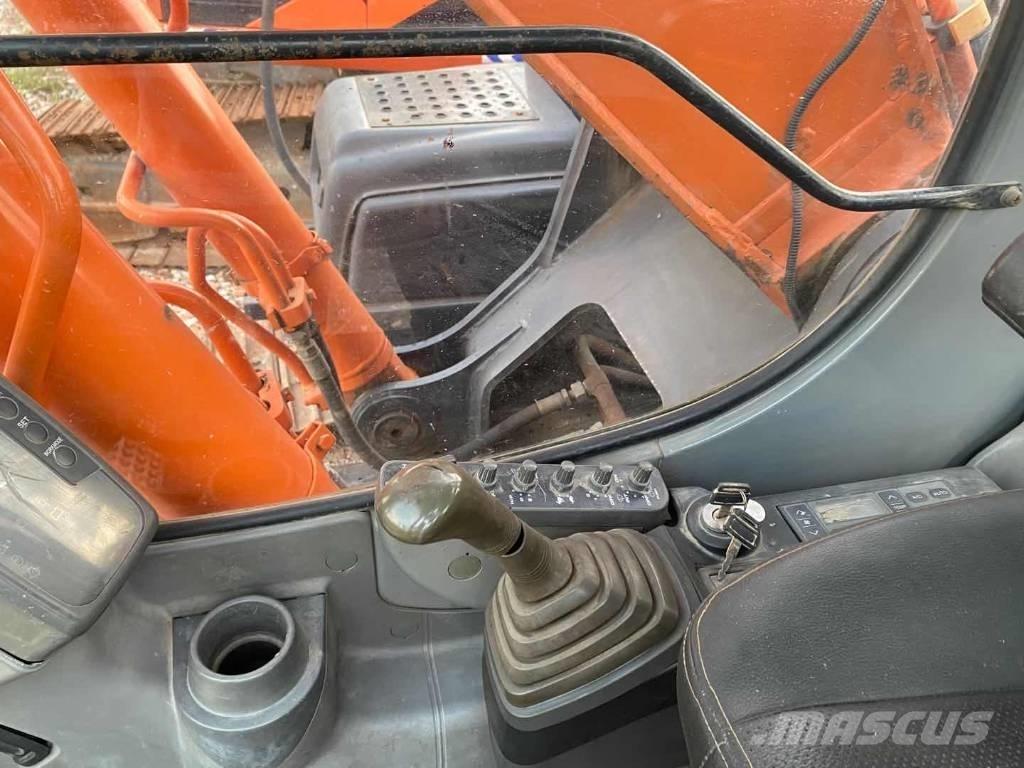 Hitachi ZX 210 Raupenbagger