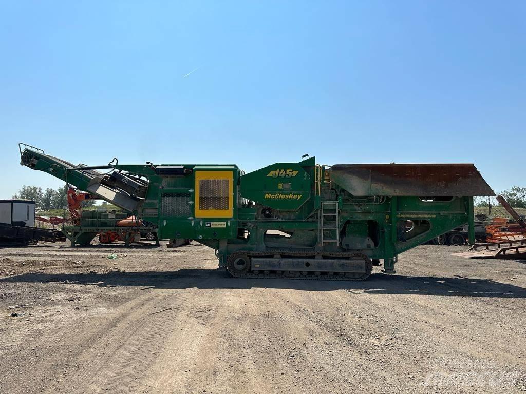 McCloskey J45 Mobile Brecher