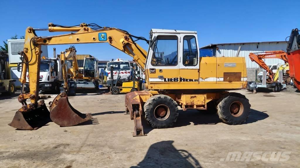 Liebherr A 902 Mobilbagger