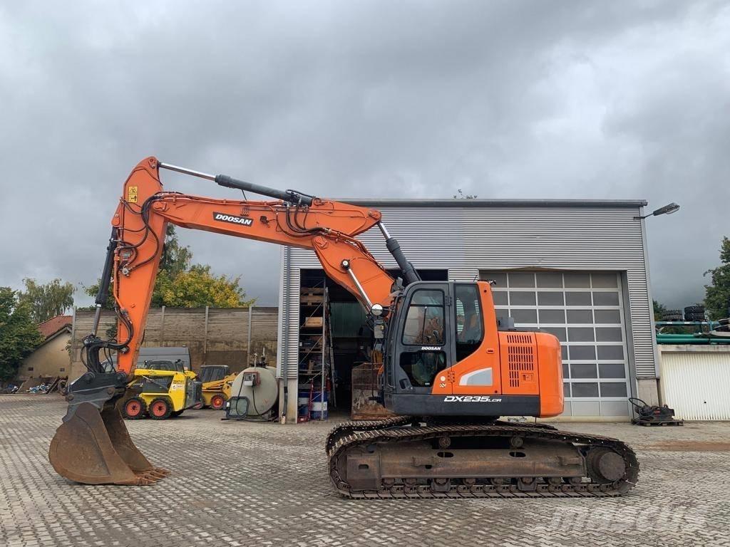 Doosan DX 235 LCR-5 Raupenbagger
