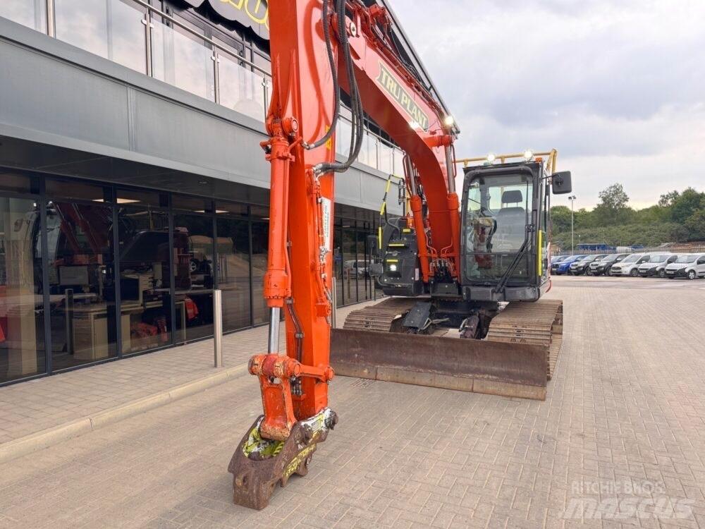 Hitachi ZX135USBL-7 Raupenbagger
