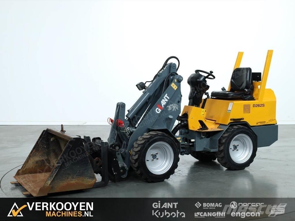 GiANT D262 S Radlader
