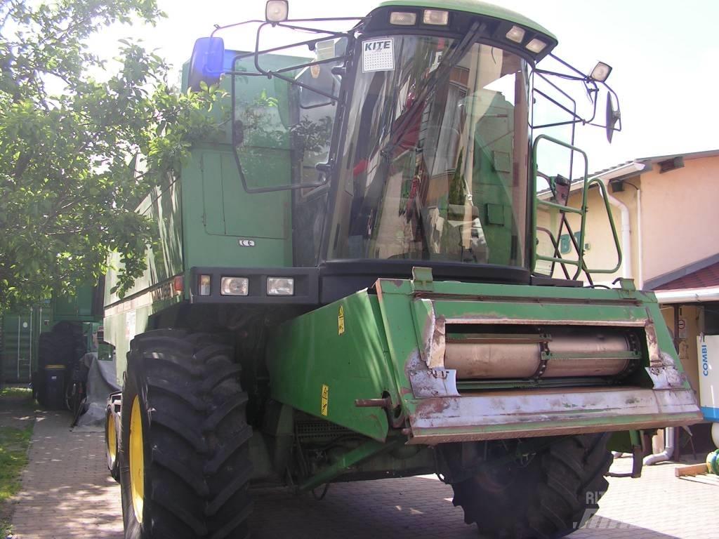 John Deere 2056 Mähdrescher