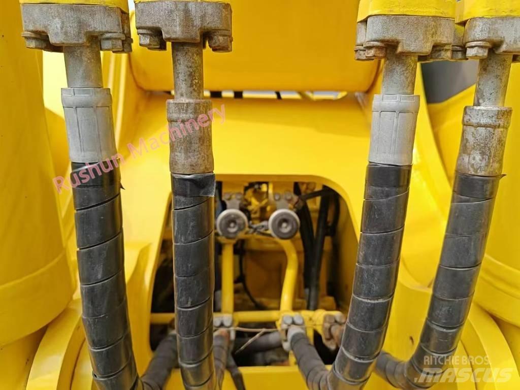 Komatsu PC 220-8 Raupenbagger