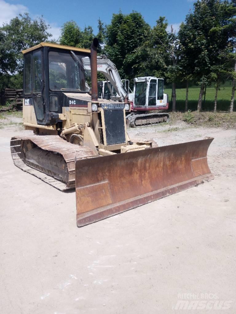 CAT D 4 C Bulldozer