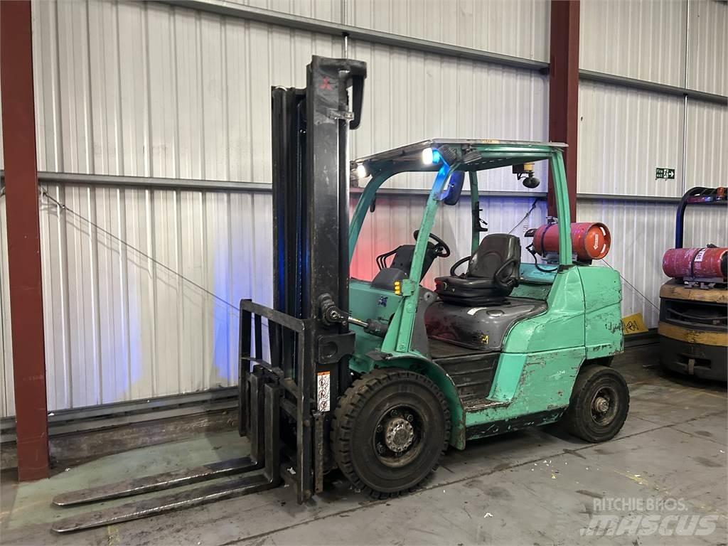 Mitsubishi FG40NT Gasstapler