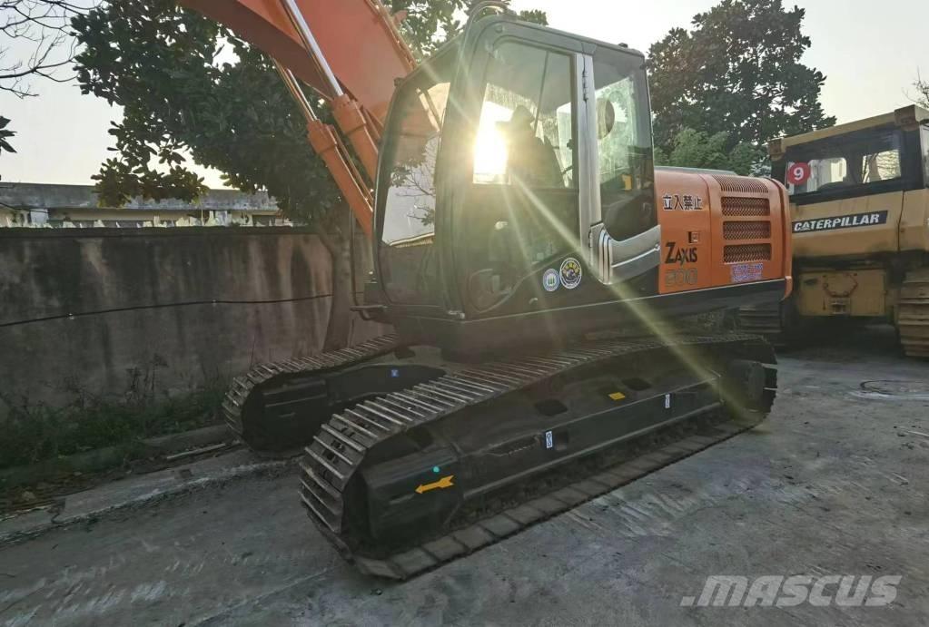 Hitachi ZX 200 Raupenbagger
