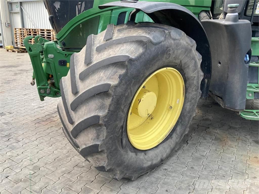 John Deere 6230R Traktoren
