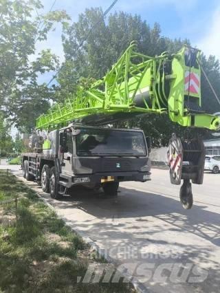 Zoomlion ZTC 700 All-Terrain-Krane
