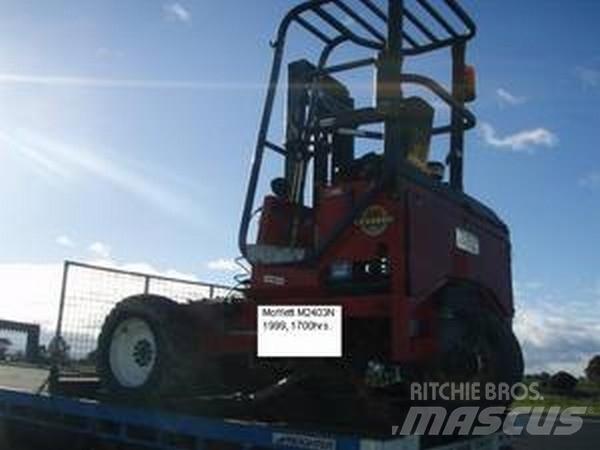 Moffett M2403N Geländestapler