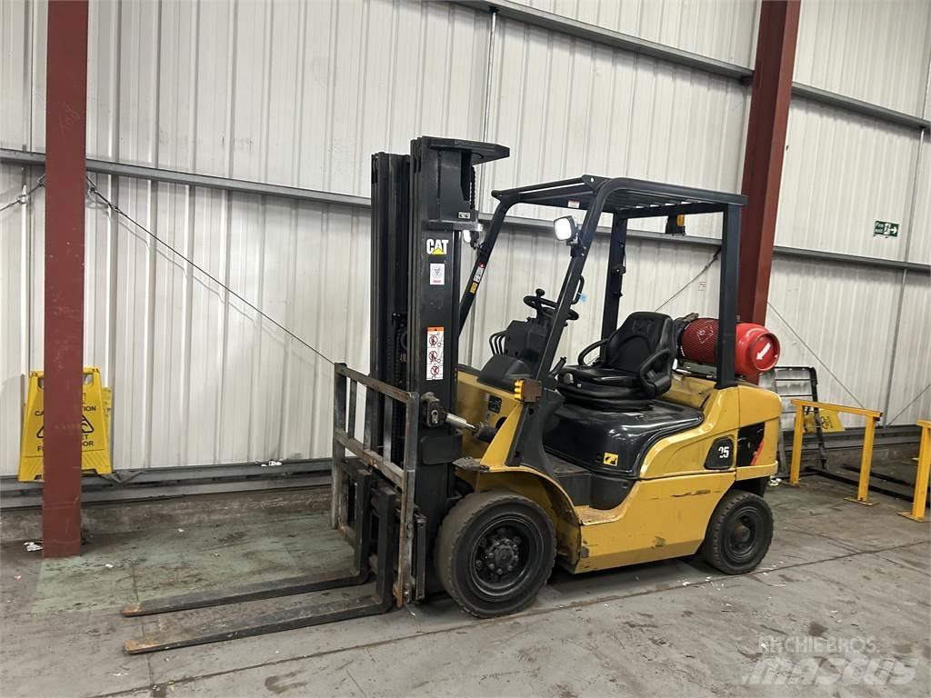 CAT GP25NT Gasstapler