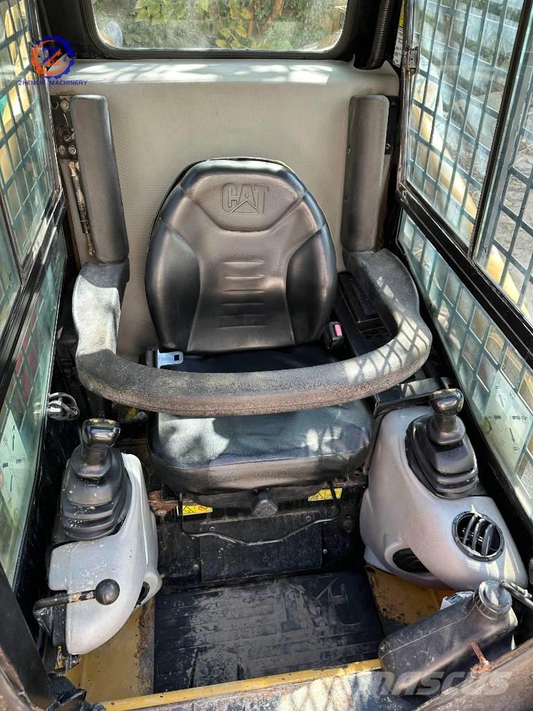 CAT 226 B Kompaktlader