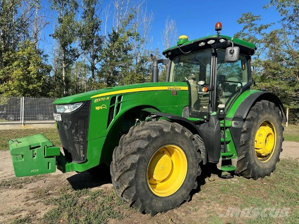 John Deere 8370 R Traktoren