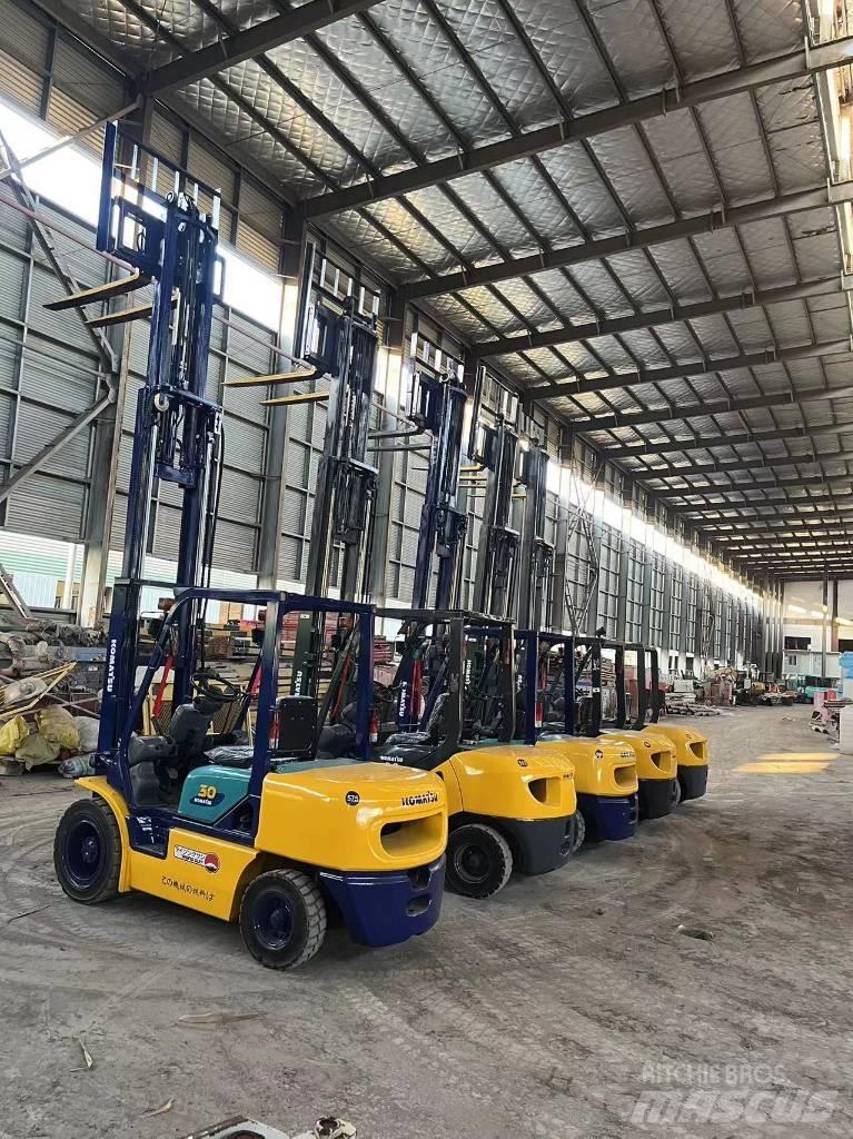 Komatsu FD 30 T-17 Dieselstapler