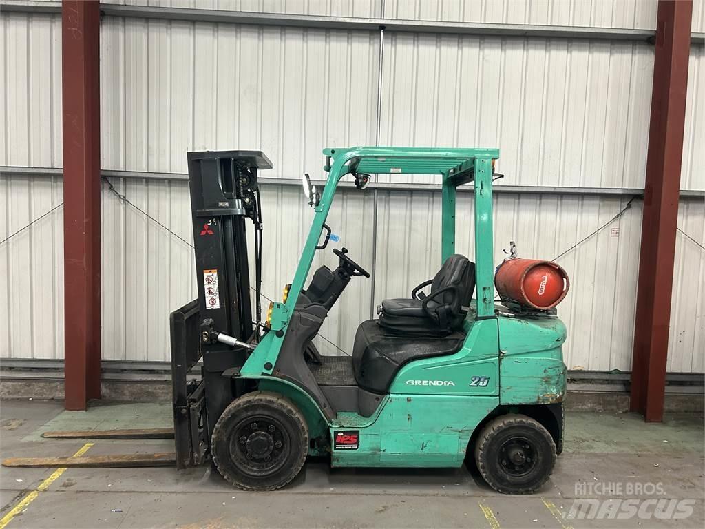 Mitsubishi FG25NT Gasstapler