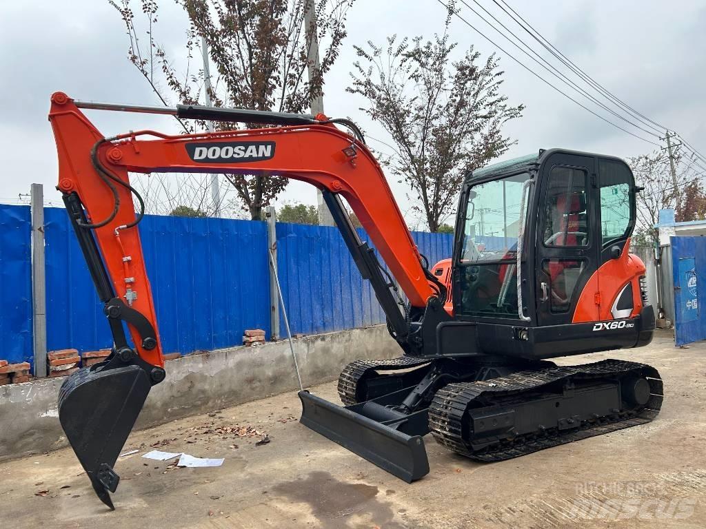 Doosan DX 60 Minibagger < 7t