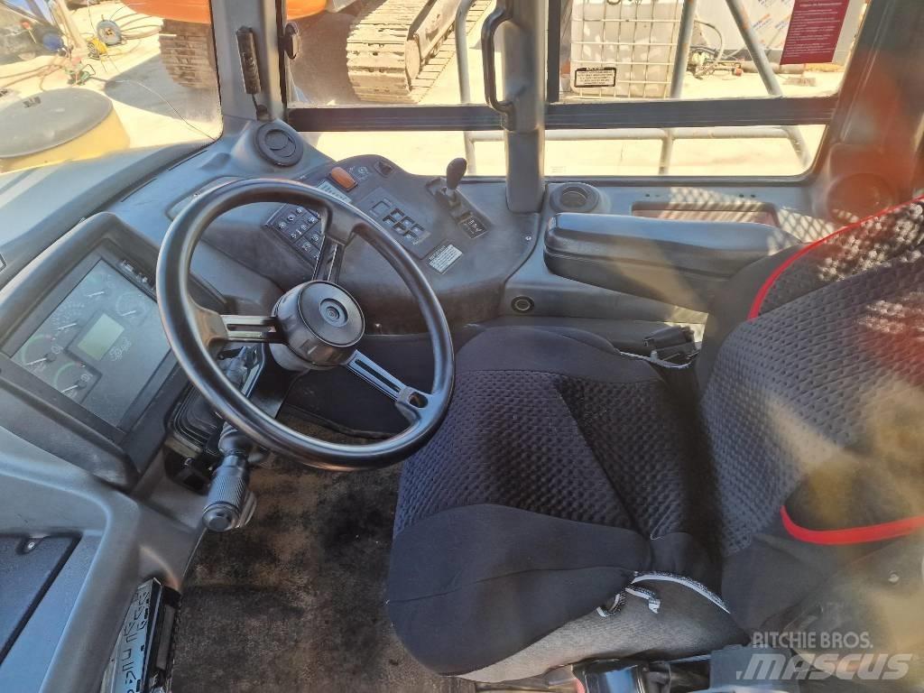 Bell B35D 6x6 Dumper - Knickgelenk