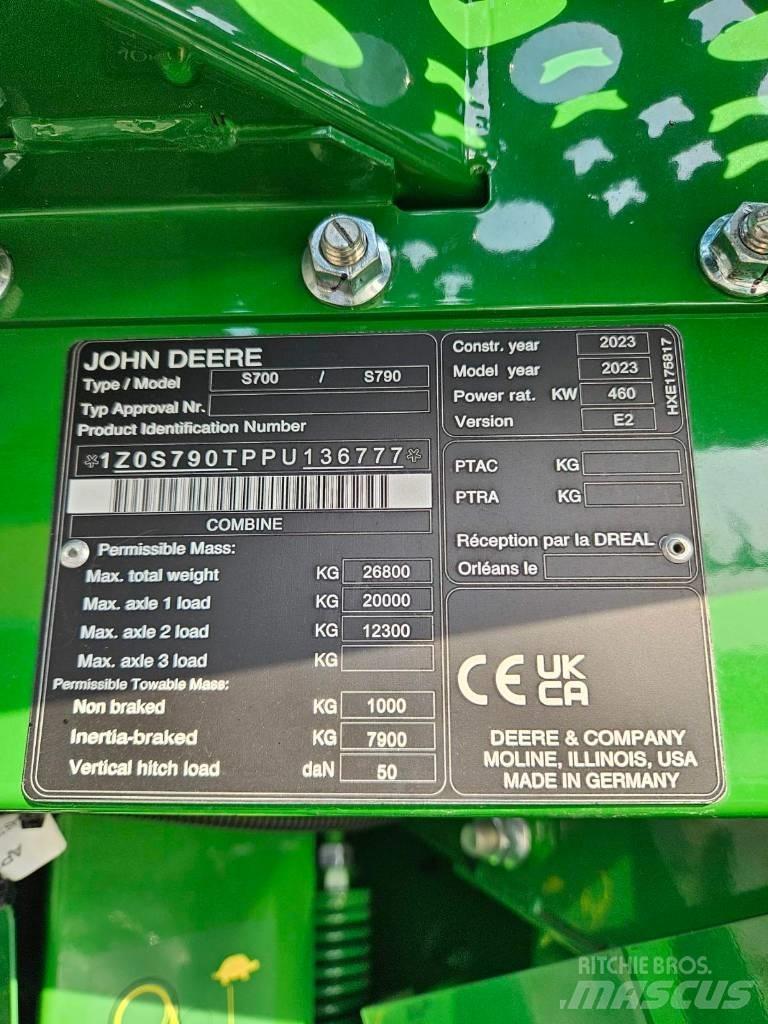 John Deere S790 Mähdrescher
