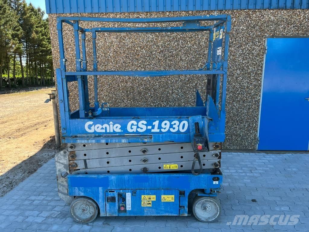 Genie GS 1930 Scheren-Arbeitsbühnen
