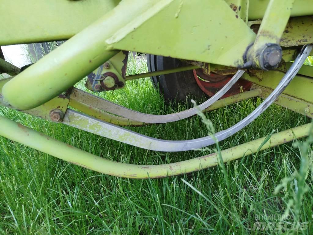 CLAAS Markant 52 Quaderpressen