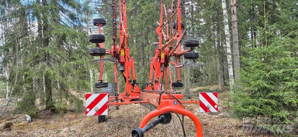 Kuhn GA 8121 Schwader