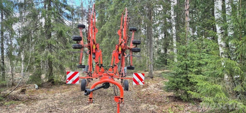 Kuhn GA 8121 Schwader