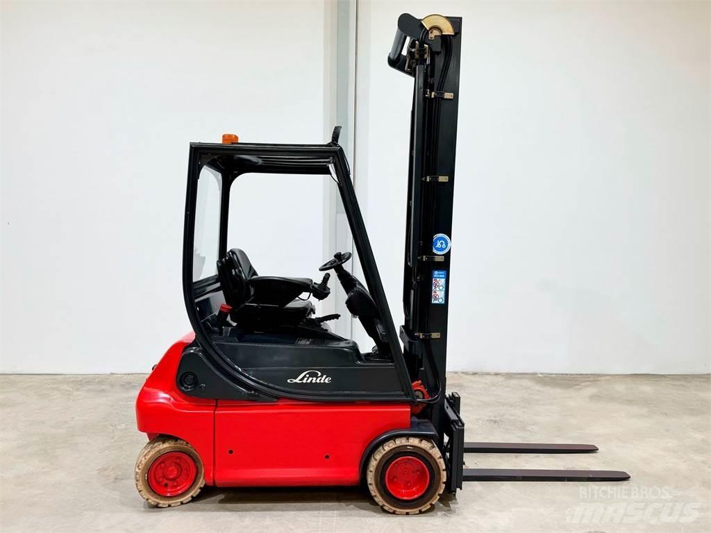 Linde E18P 02 Elektrostapler