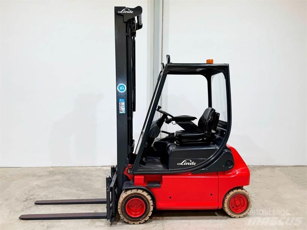 Linde E18P 02 Elektrostapler