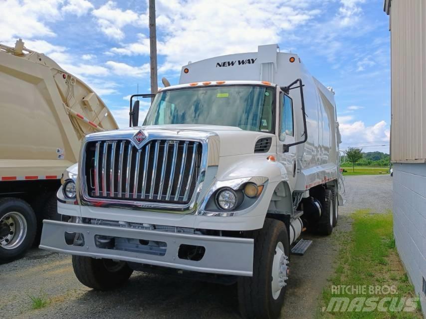 International 7400 Müllwagen