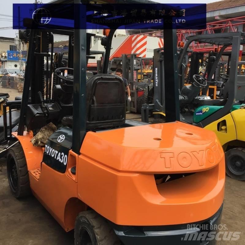 Toyota 7 FD 30 Dieselstapler