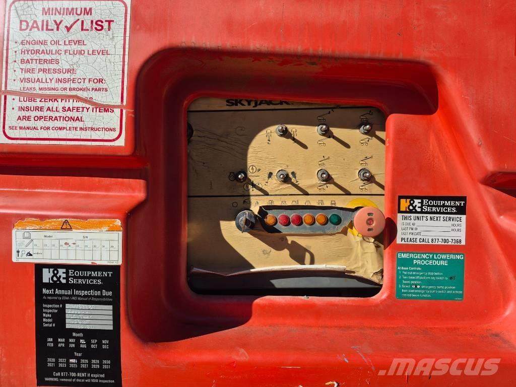 SkyJack SJ 66 T Gelenkteleskoparbeitsbühnen