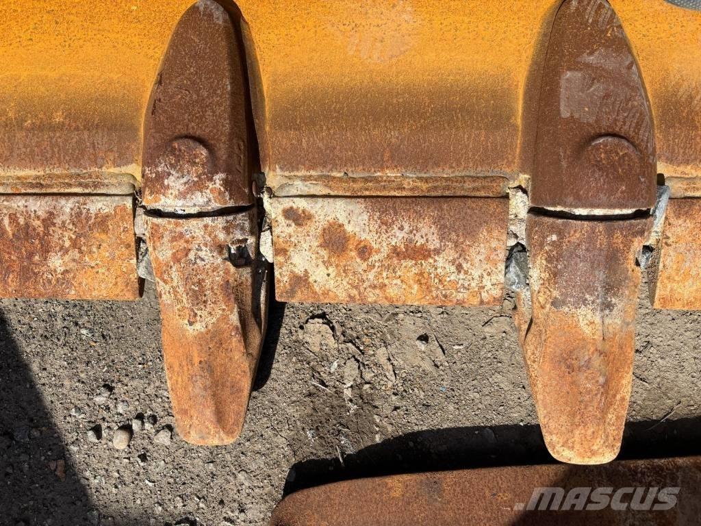 Volvo L 150 H Schaufeln