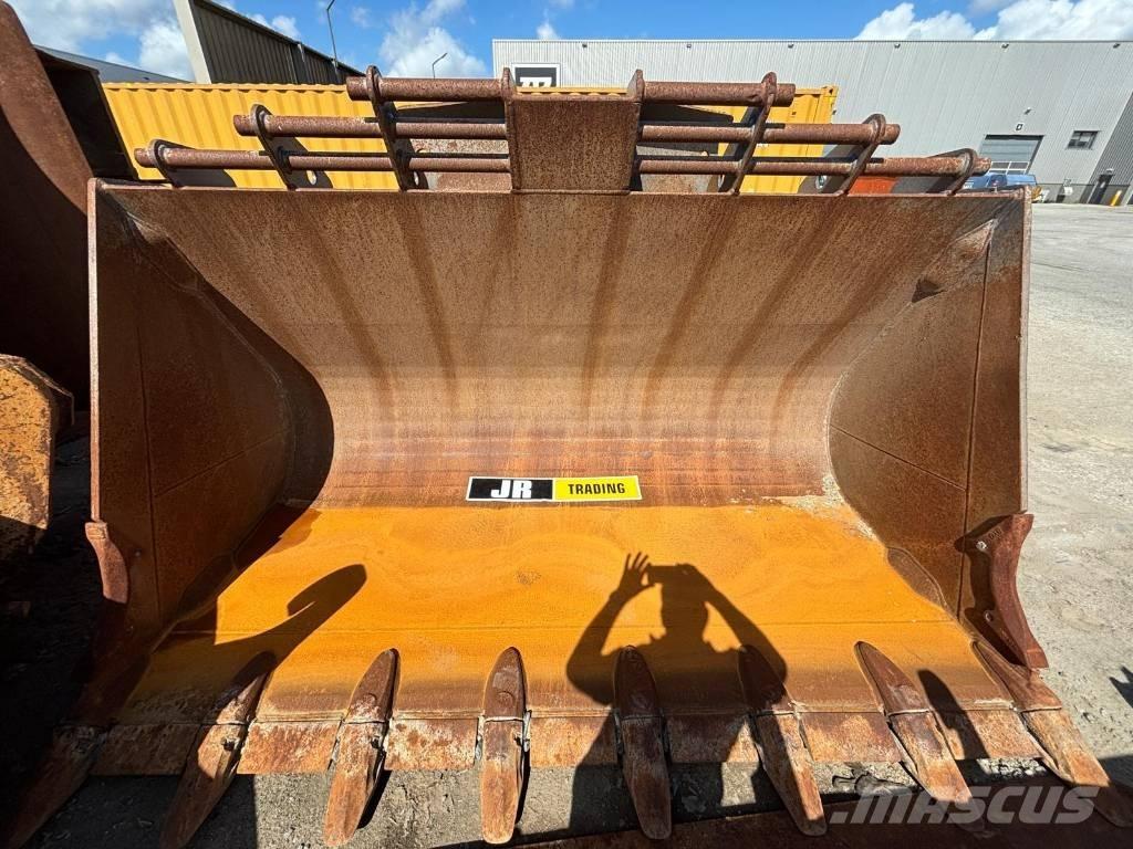 Volvo L 150 H Schaufeln