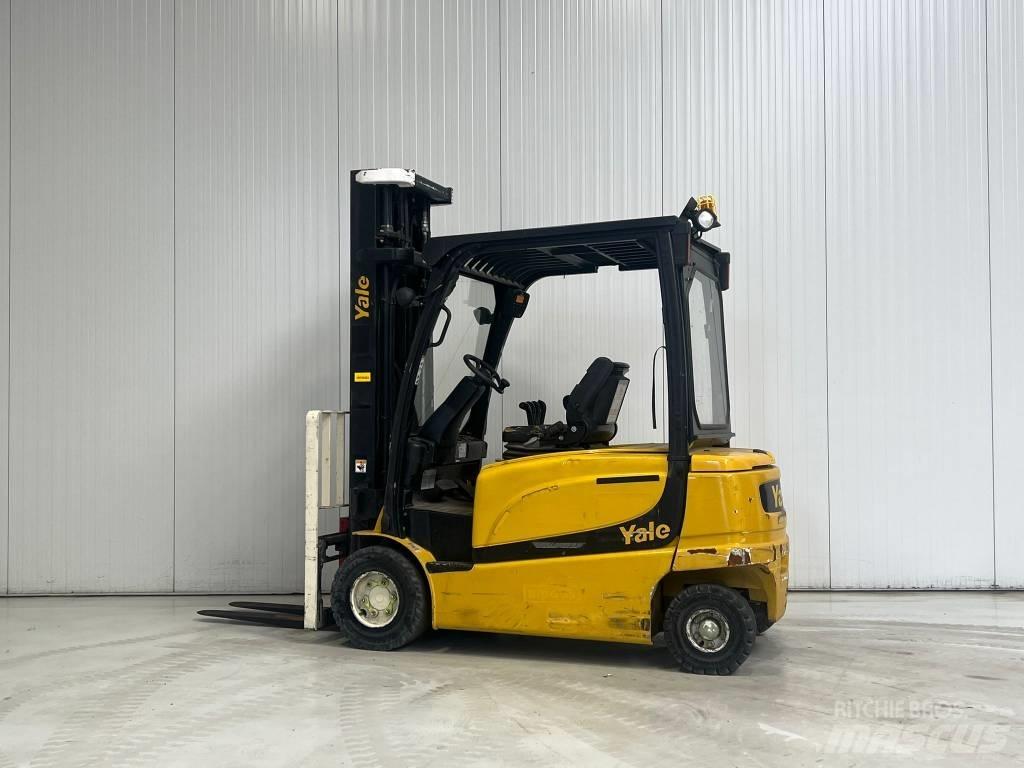Yale ERP30VL Elektrostapler