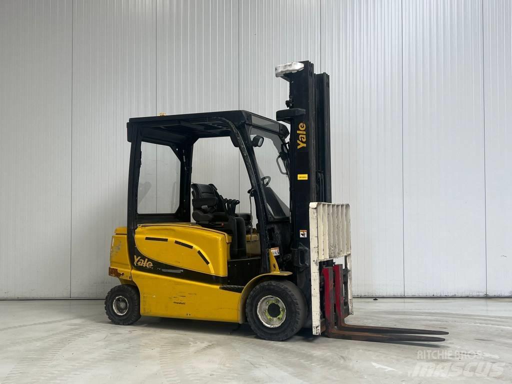 Yale ERP30VL Elektrostapler