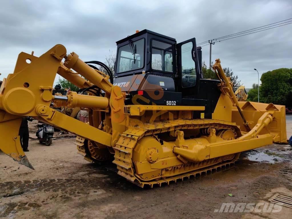 Shantui SD 32 Bulldozer