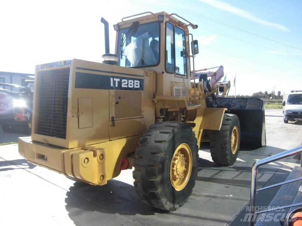 CAT IT 28 Radlader