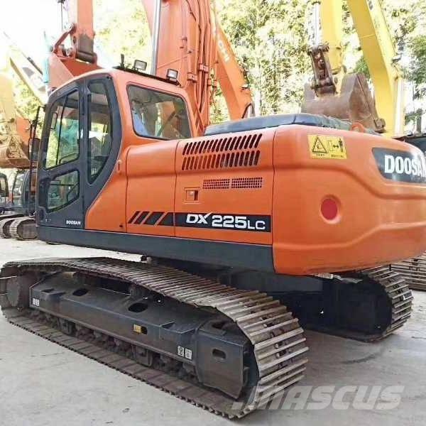 Doosan dx225 Raupenbagger