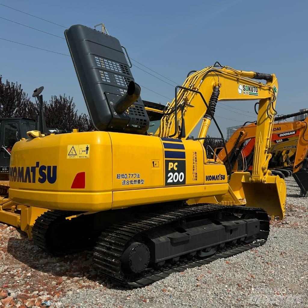 Komatsu 200-8 Raupenbagger