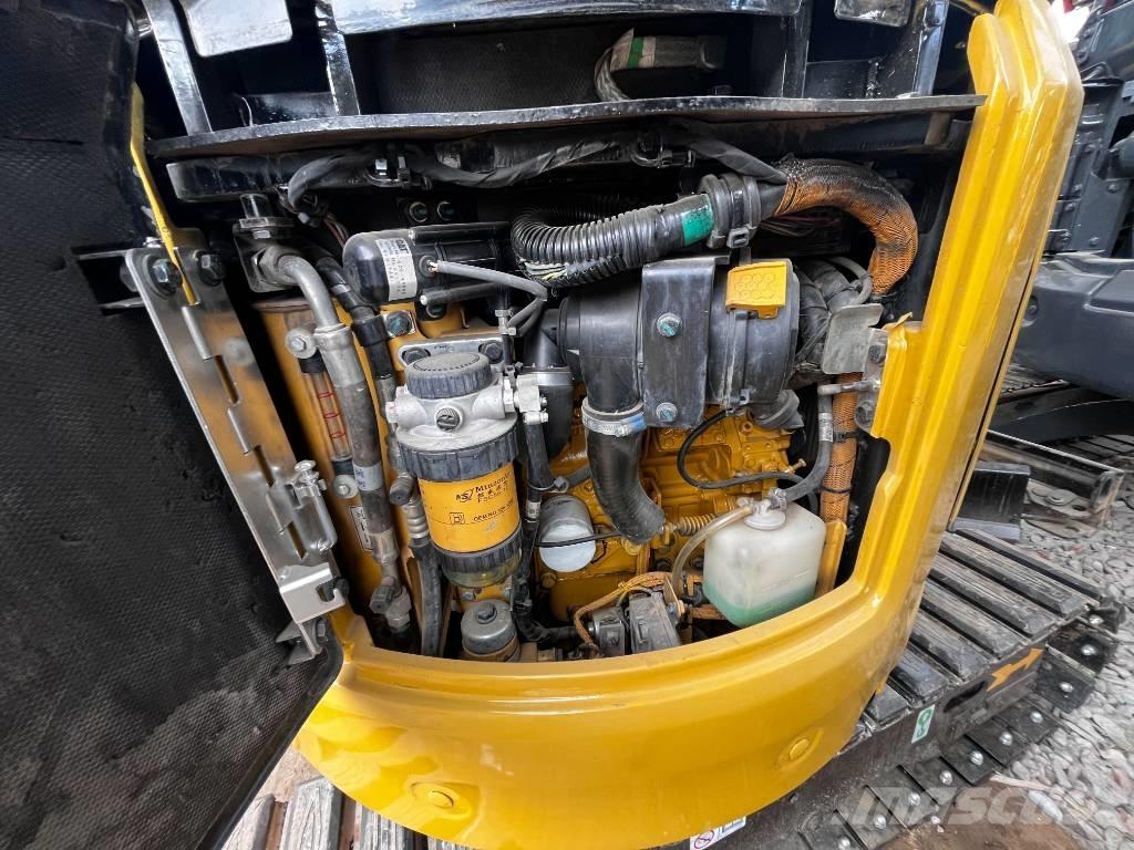 CAT 302 Raupenbagger