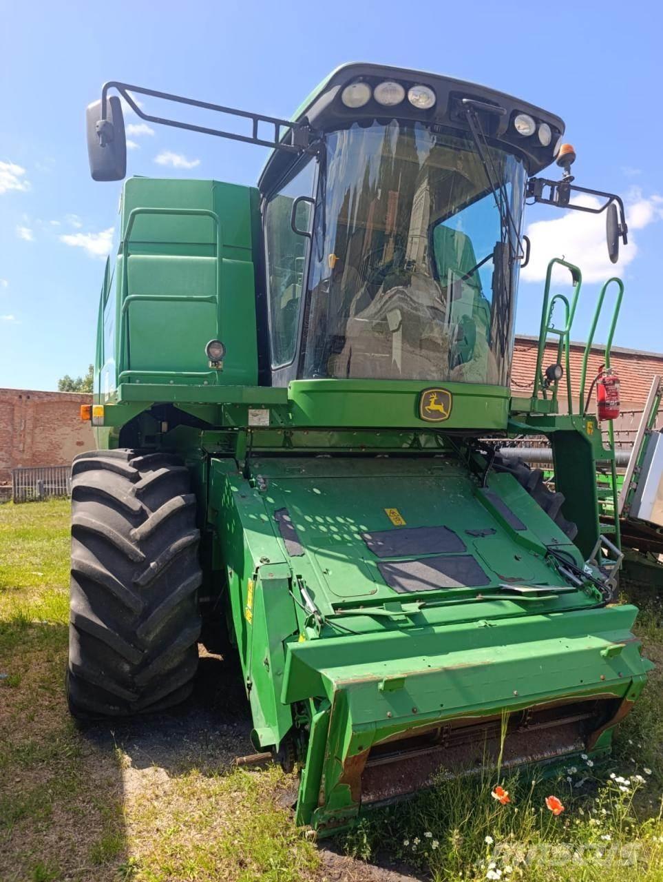 John Deere W650 Mähdrescher