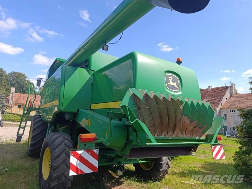 John Deere W650 Mähdrescher