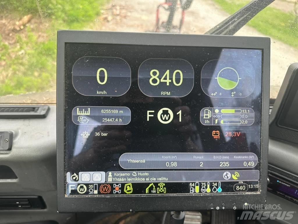 Komatsu 911.4 Harvester
