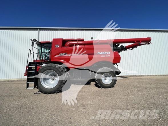 Case IH 8250 Mähdrescher