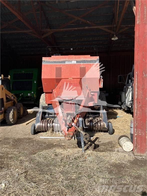 Case IH 8580 Quaderpressen